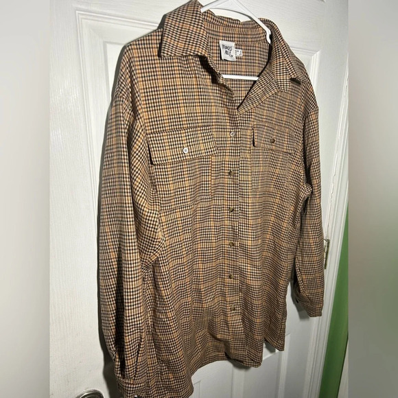 Princess Polly Willa Oversized Button Down Shirt Beige Plaid checkered Size 2. - Picture 4 of 11